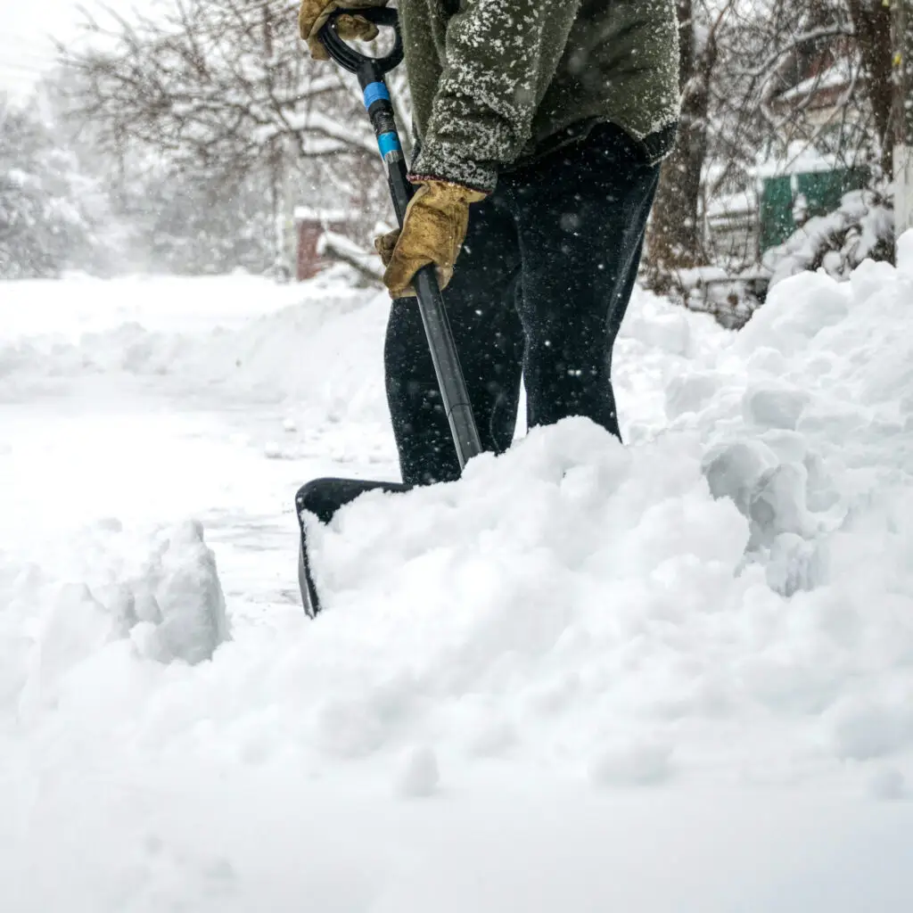 Snow Shoveling Service in Alpena, MI